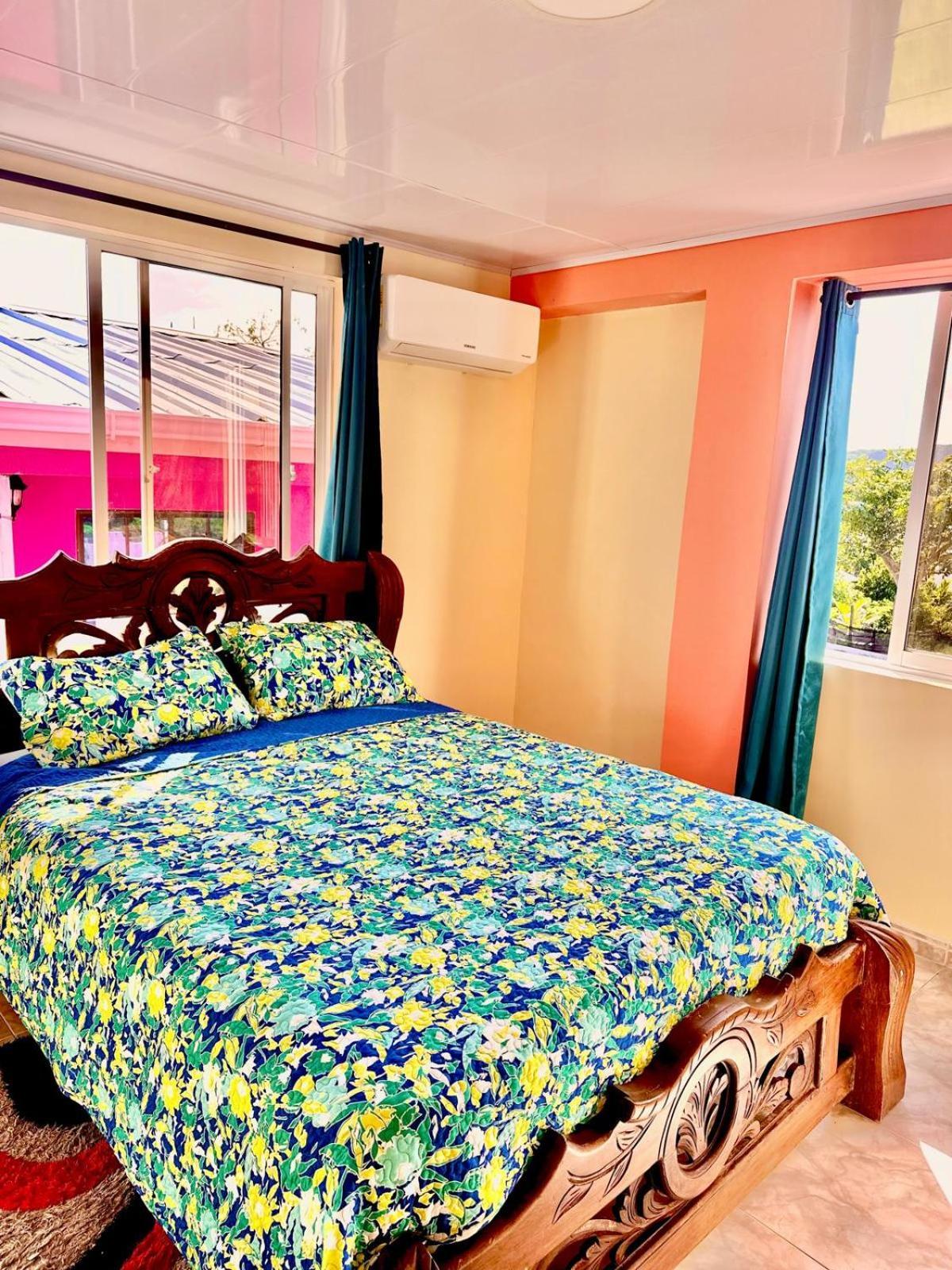 Posada Seven Colours Ocean Providencia  Экстерьер фото